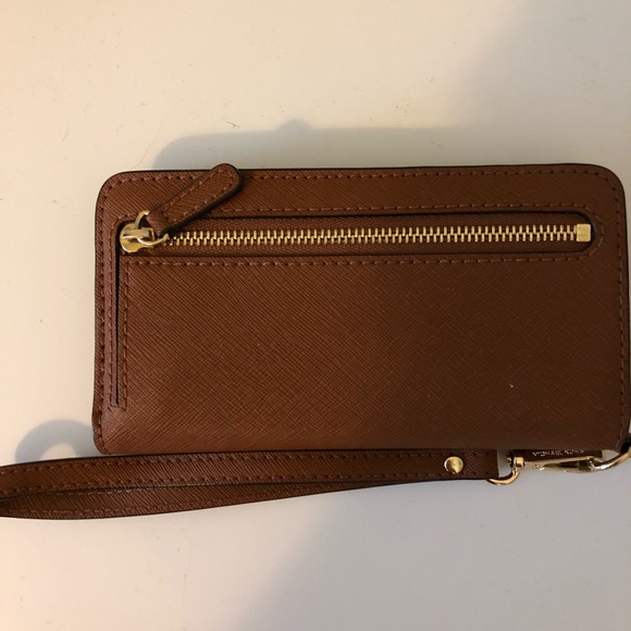 Michael Kors Clutch - Picture 4 of 4